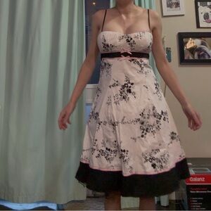 Ruby Rox Black and White Floral Midi Dress women’s small